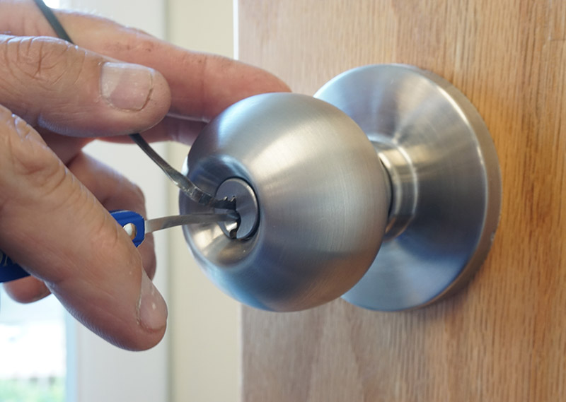 Noble Lock & Key is a mobile locksmith service that specialized in 24/7 home, office, and car lockout service.